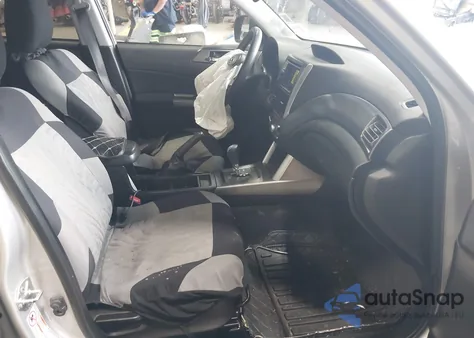 2011 Subaru Forester 2.5X Premium z USA, uszkodzony, nr VIN JF2SHADC2BH717596